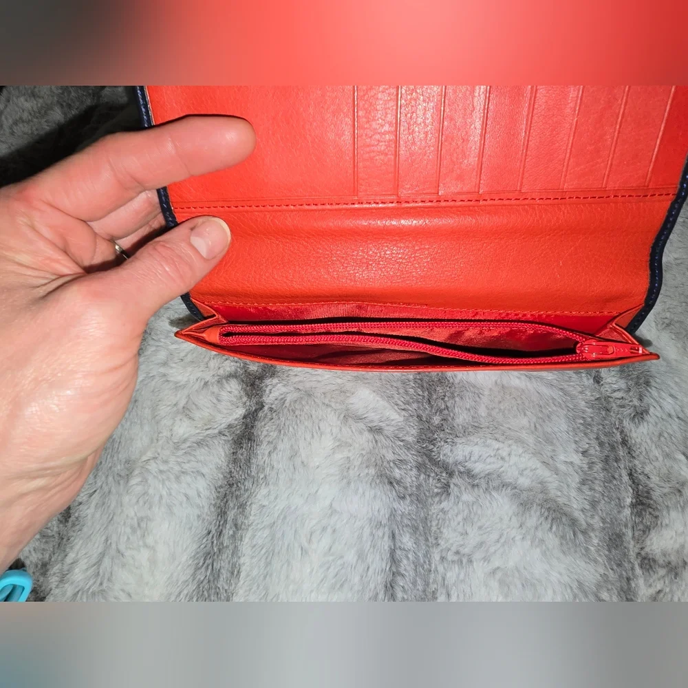 EUC Dior Authentic‎ CD Bifold Navy With Red Leather Long Wallet